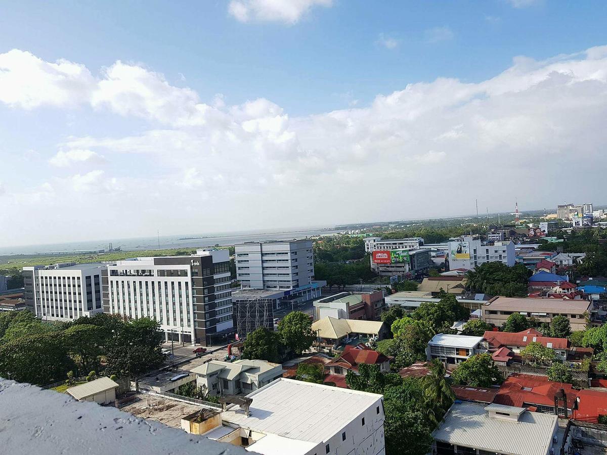 Yulz 516 At Cityscape Bacolod Bagian luar foto